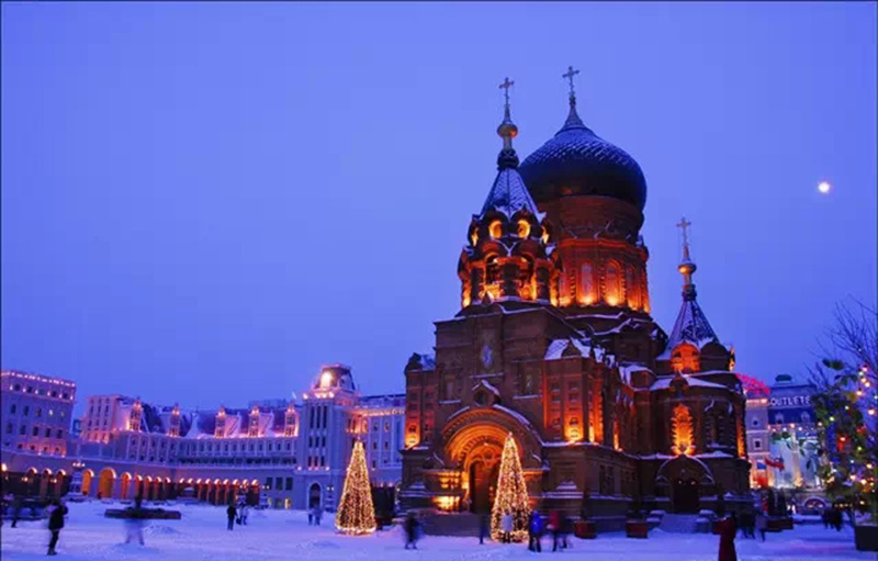 魏晨棕绿色西装现身杭州 直言做艺人需要“匠人精神”‘b体育’(图1) b体育