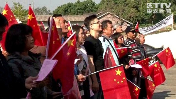 b体育|王菲菲全新单曲《双子》新闻(图2) b体育